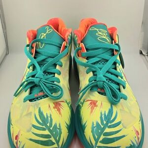2022 LeBronald Palmer 9 Men's Size 10.5